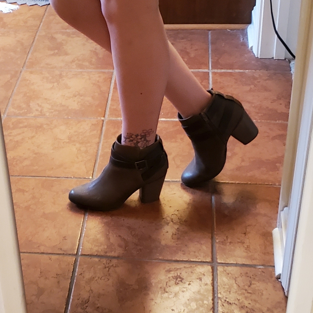 Boots, Booties - image 1